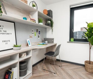 1 bedroom in a flat share to rent - Photo 6