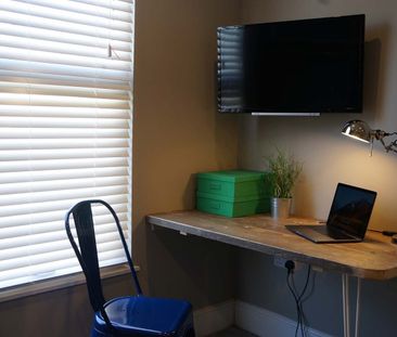 6 Bed Terraced House, Barrington Road, L15 - Photo 5