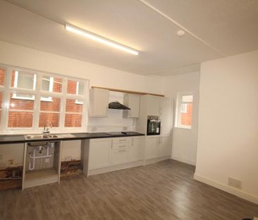 House share to rent - Photo 3