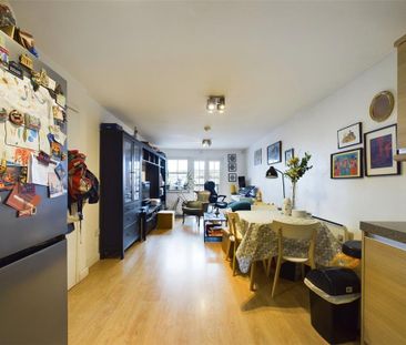 2 bedroom flat to rent - Photo 3