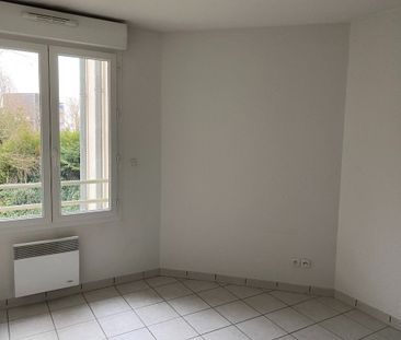 Location Appartement 2 pièces 40m² LE CREUSOT 71200 - Photo 3
