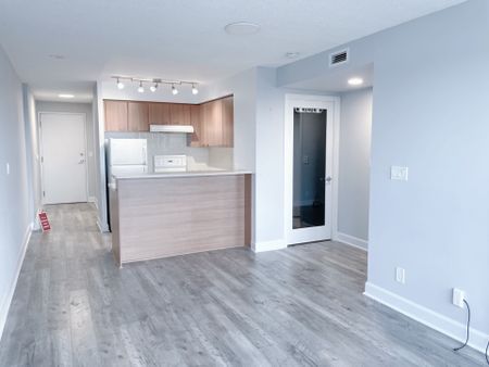 For Lease - 36 Lee Centre Drive Unit# 1101, Toronto, Ontario - Photo 5