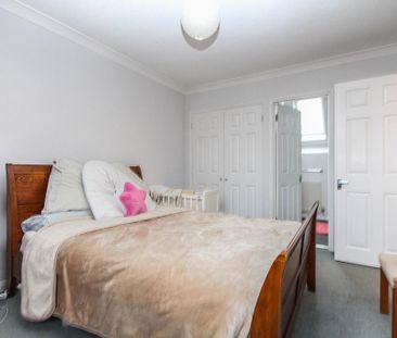 3 bedroom maisonette to rent - Photo 4