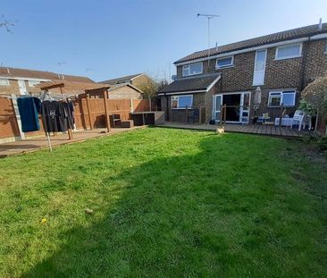 1 bedroom in a house share to rent - Photo 4