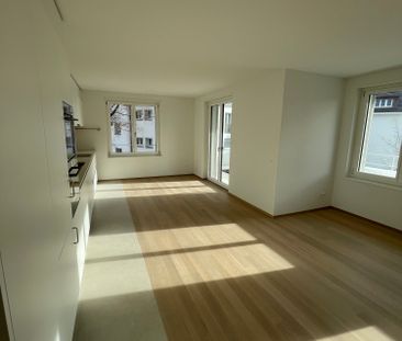 Ihr neues Zuhause - stilvoll wohnen mit höchstem Komfort - Photo 2