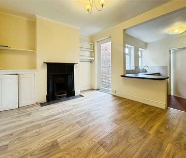Kings Road, Caversham, Reading, Berkshire, RG4 - Photo 4