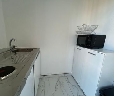 Location Appartement 2 pièces 44m² POINTE A PITRE 97110 - Photo 5