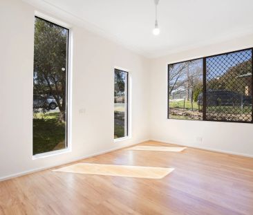 Charming Family Home with Space, Potential & Convenience - Photo 2