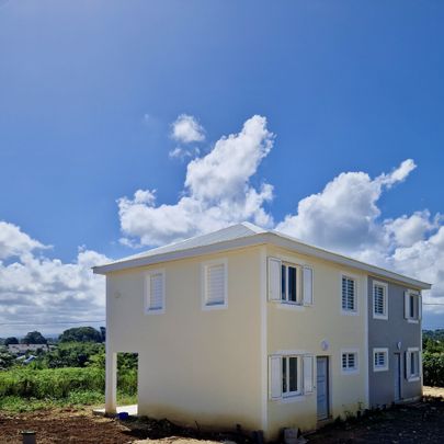 Maison F4 Moderne avec Jardin Privé à Baie-Mahault - Photo 1