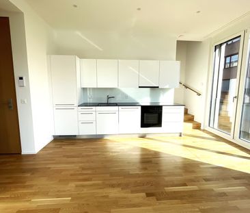 1.5 Zimmer, 93 m², 3. Stock - Photo 2
