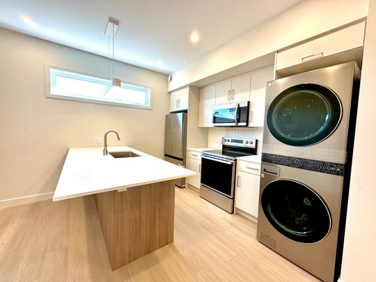 For Lease - 260 ST DENIS Street Unit# 6, Vanier and Kingsview Park, Ontario - Photo 1