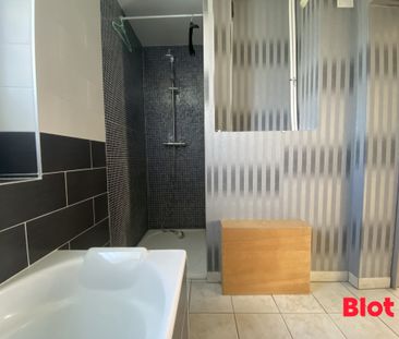 Location Appartement 4 pièces 120m² LORIENT 56100 - Photo 6