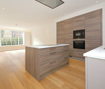 2 Bedroom Flat To Let - Photo 1