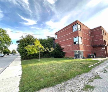 For Lease - 62 Fifth Street Unit# 1, Toronto, Ontario - Photo 4