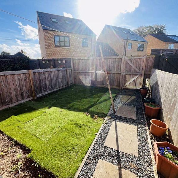 2 bedroom terraced house to rent - Photo 1