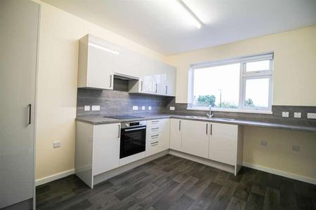 Plains Road, Nottingham, NG3 - Photo 2