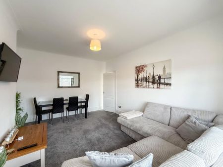 2 bedroom bungalow to rent - Photo 2