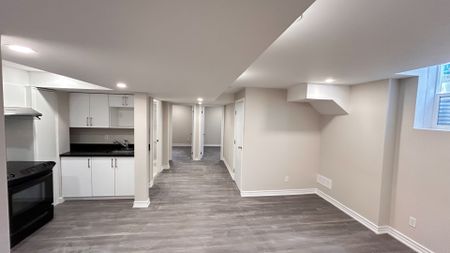 For Lease - 98 English Oak Drive Unit# ARU basement, Richmond Hill, Ontario - Photo 4