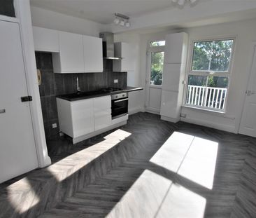 1 bedroom flat to rent Carlingford Drive, Westcliff on Sea, SS0 - Photo 4