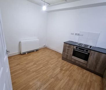 1 bedroom ground floor flat to rent - Photo 1
