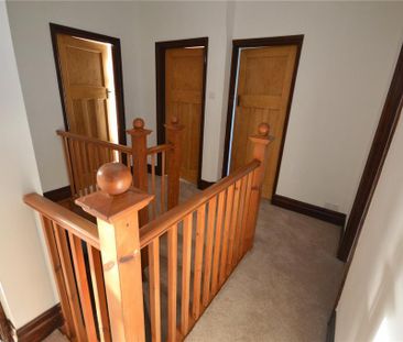 5 bedroom semi-detached house to rent - Photo 4