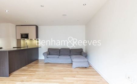 2 Bedroom flat to rent in Heritage Avenue, Colindale, NW9 - Photo 3