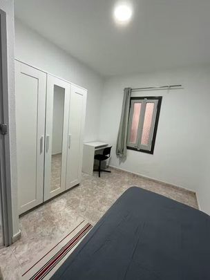 Carrer de Corretger, Barcelona, Catalonia 08003 - Photo 1