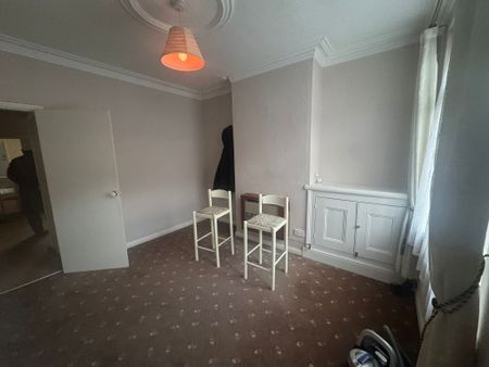 3 Bedroom Terraced House for rent in Highfields - Photo 3