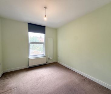 4 Bedroom House To Let - Photo 2