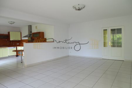 NIMES CAMPLANIER P4 + terrasse + Garage + Piscine et Parc - Photo 2