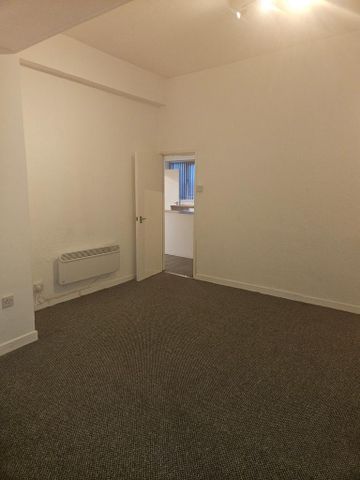 2 bedroom flat to rent - Photo 5