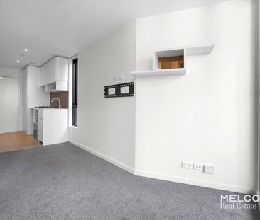 URBAN OASIS - UNFURNISHED - Photo 5