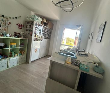 À LOUER MAGNIFIQUE DUPLEX DE 7 PIÈCES À PAMPIGNY (VD) - Photo 6