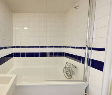 Studio flat to rent on - Photo 6