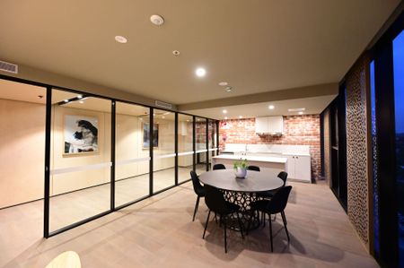 Contemporary 2-Bedroom, 2-Bathroom Living in the Heart of Belconnen at Dusk - Photo 5