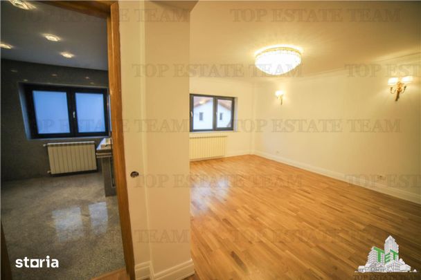 Vila pretabila rezidentaoffice Iancu Nicolae - Photo 1