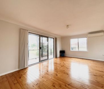 The Essence of Coastal Family Living - Photo 2