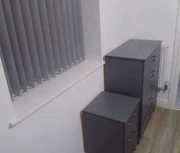 Room in a Shared House, Smithdown Road, L7 - Photo 1