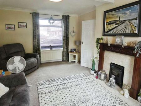 Poolsbrook Square, Chesterfield, S43 - Photo 5