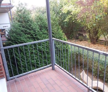 3-Raum Wohnung in Hohenwarsleben mit Balkon u. Stellplatz - Foto 1