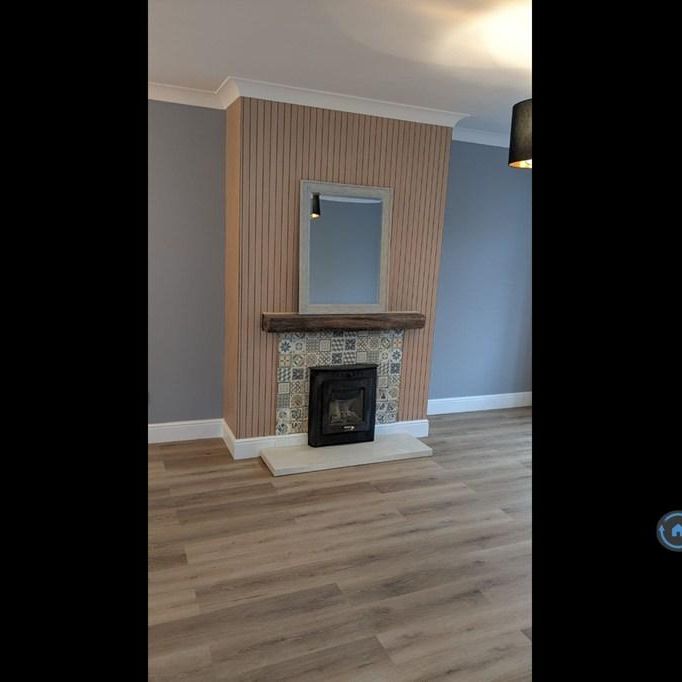 4 bedroom semi-detached house to rent - Photo 1