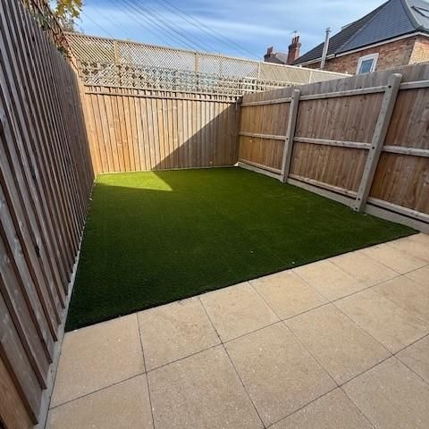 4 bedroom townhouse to rent - Photo 1