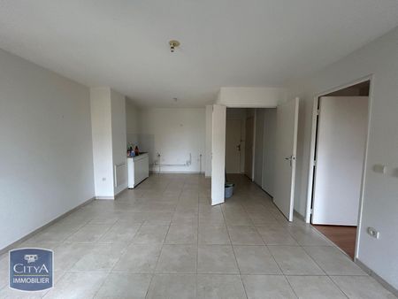 Location Appartement 2 pièces 43m² BLOIS 41000 - Photo 2