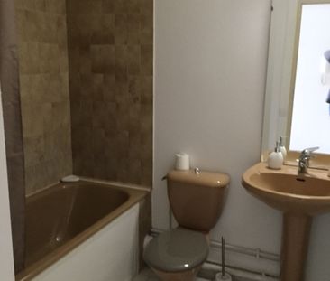 Location Appartement 1 pièce 29m² - Photo 3