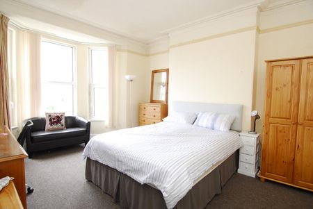 Sea View Avenue, Plymouth - Photo 3