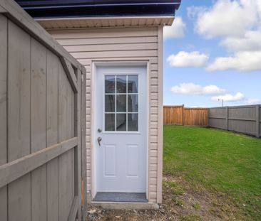 For Lease - 51 Circus Crescent, Brampton, Ontario - Photo 2