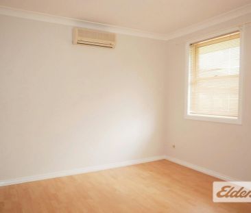 Spacious Two-Bedroom Townhouse Plus Study with Private Courtyard - Photo 2