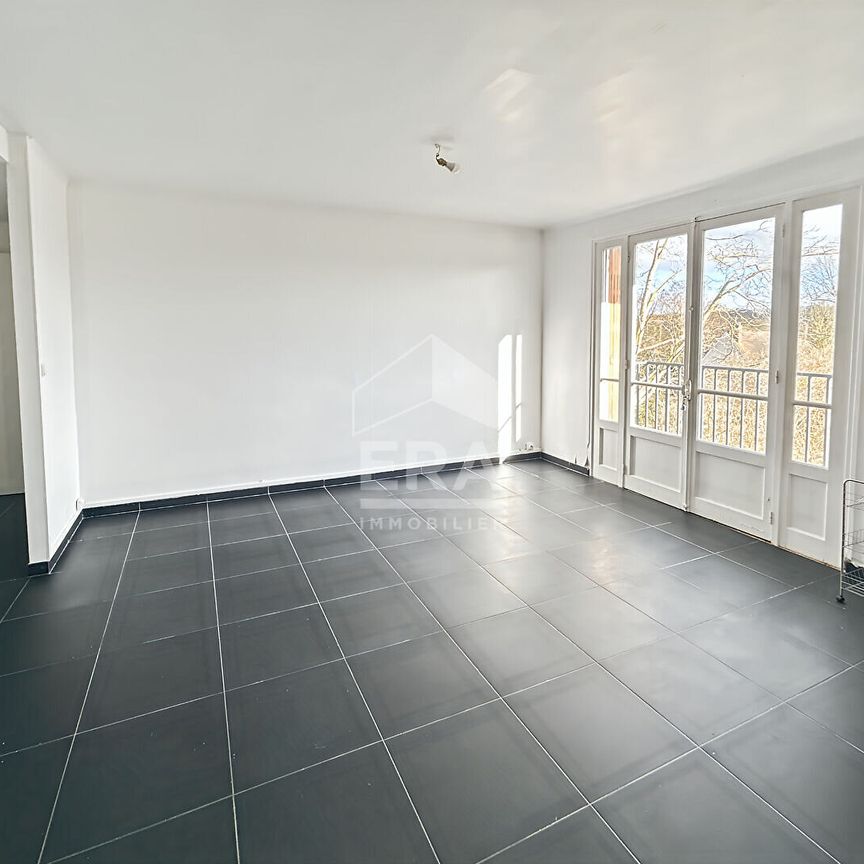 A LOUER APPARTEMENT MEUBLE 2 PIECES 46m² - Photo 1