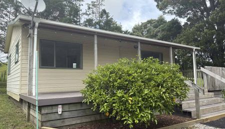 Cosy Two Bedroom Home - Photo 3