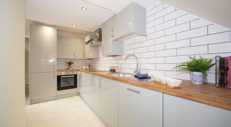 30b Estcourt Avenue, Headingley, Leeds, LS6 3ES - Photo 3